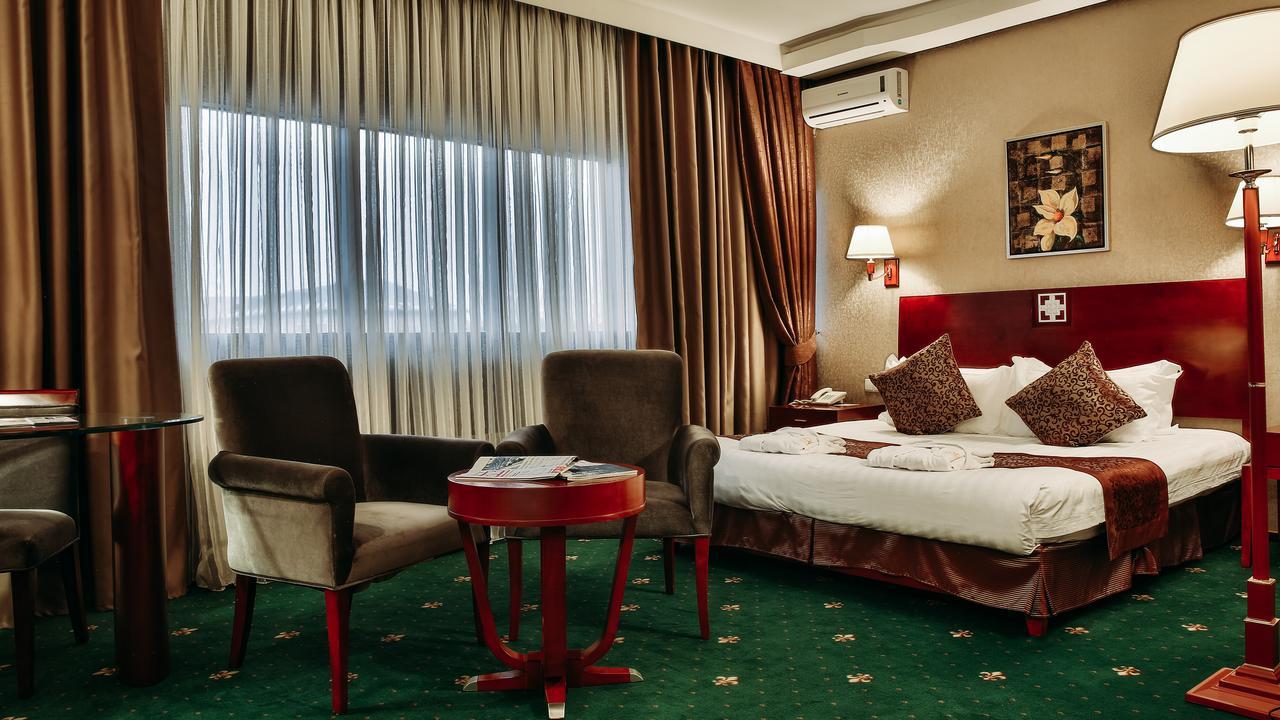 Goldman Empire Hotell Astana Eksteriør bilde