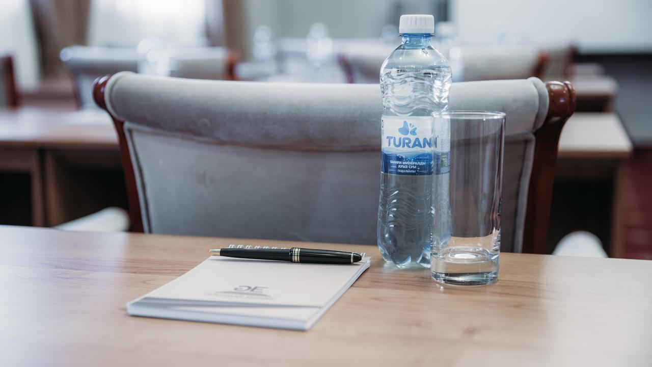 Goldman Empire Hotell Astana Eksteriør bilde